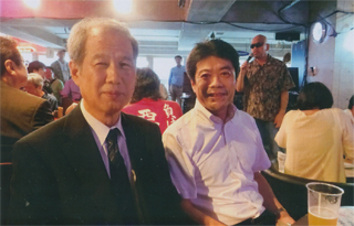 元宝塚市市長の渡部完さんと