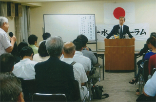 質問に答えてます