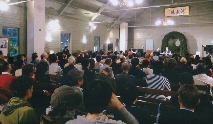 超満員の札幌時計台ホール。9/29