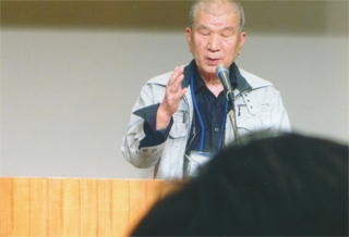 山崎博昭さんのお兄さんが挨拶。10/10