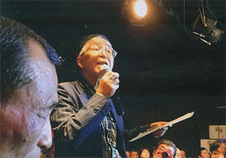 平早カメラマン