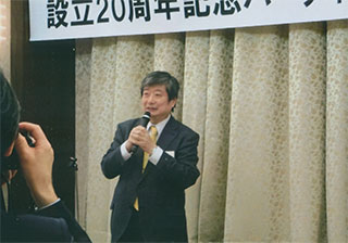 監獄人権センターの海渡代表