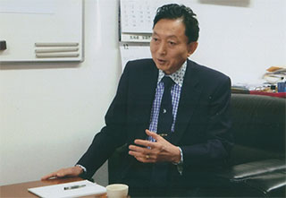 大いに語る鳩山さん。12/1（火）