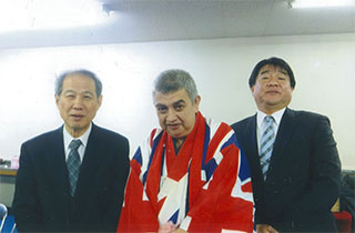 鈴木。ブラックさん。岩井さん