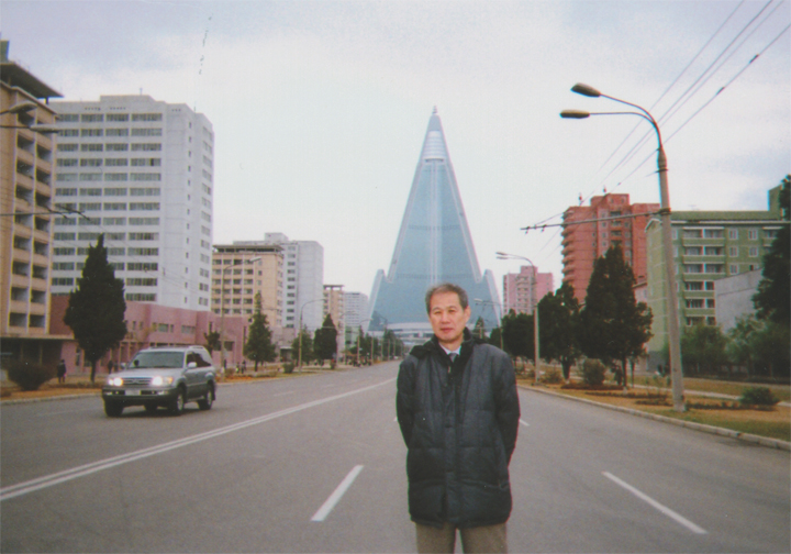 104階の柳京ホテルが見えます